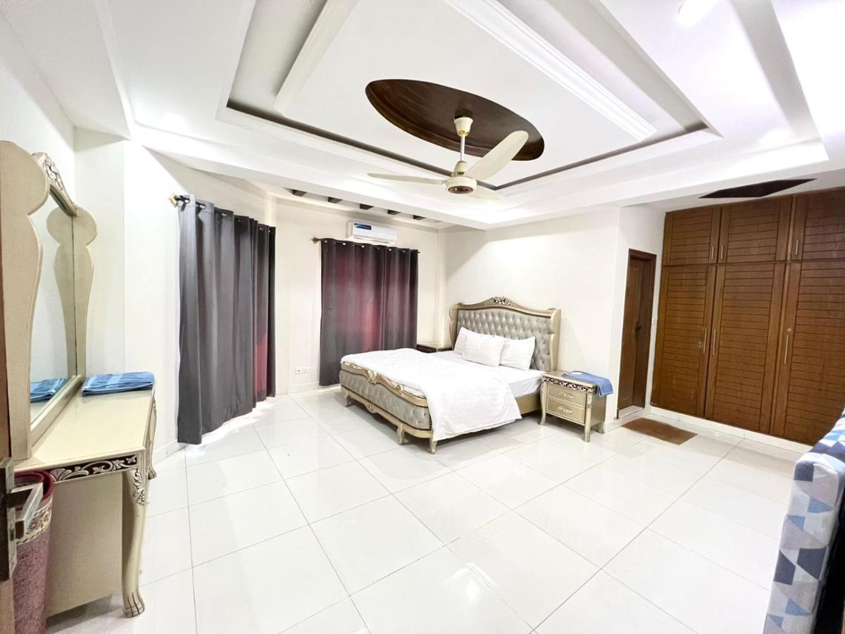 Luxury Apartment Rentals اسلام اباد المظهر الخارجي الصورة